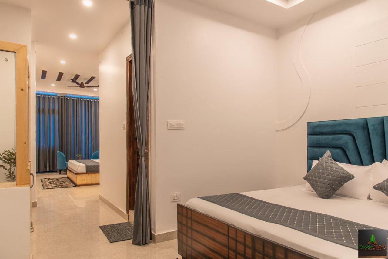 The Hillside Inn Kasauli By Exotic Stays Екстериор снимка