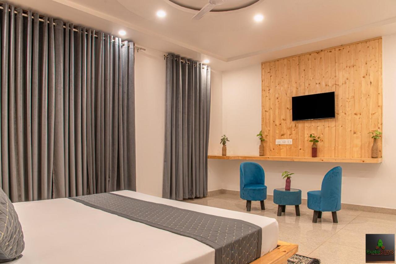 The Hillside Inn Kasauli By Exotic Stays Екстериор снимка